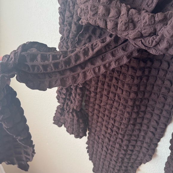 Brown Textured Crop Top and Sarong Set - Picture 3 of 5